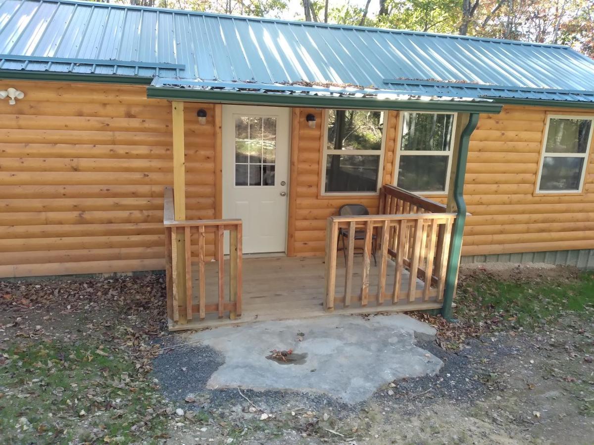 Cabin With A Tree House On A Buffalo Farm . Marshall エクステリア 写真